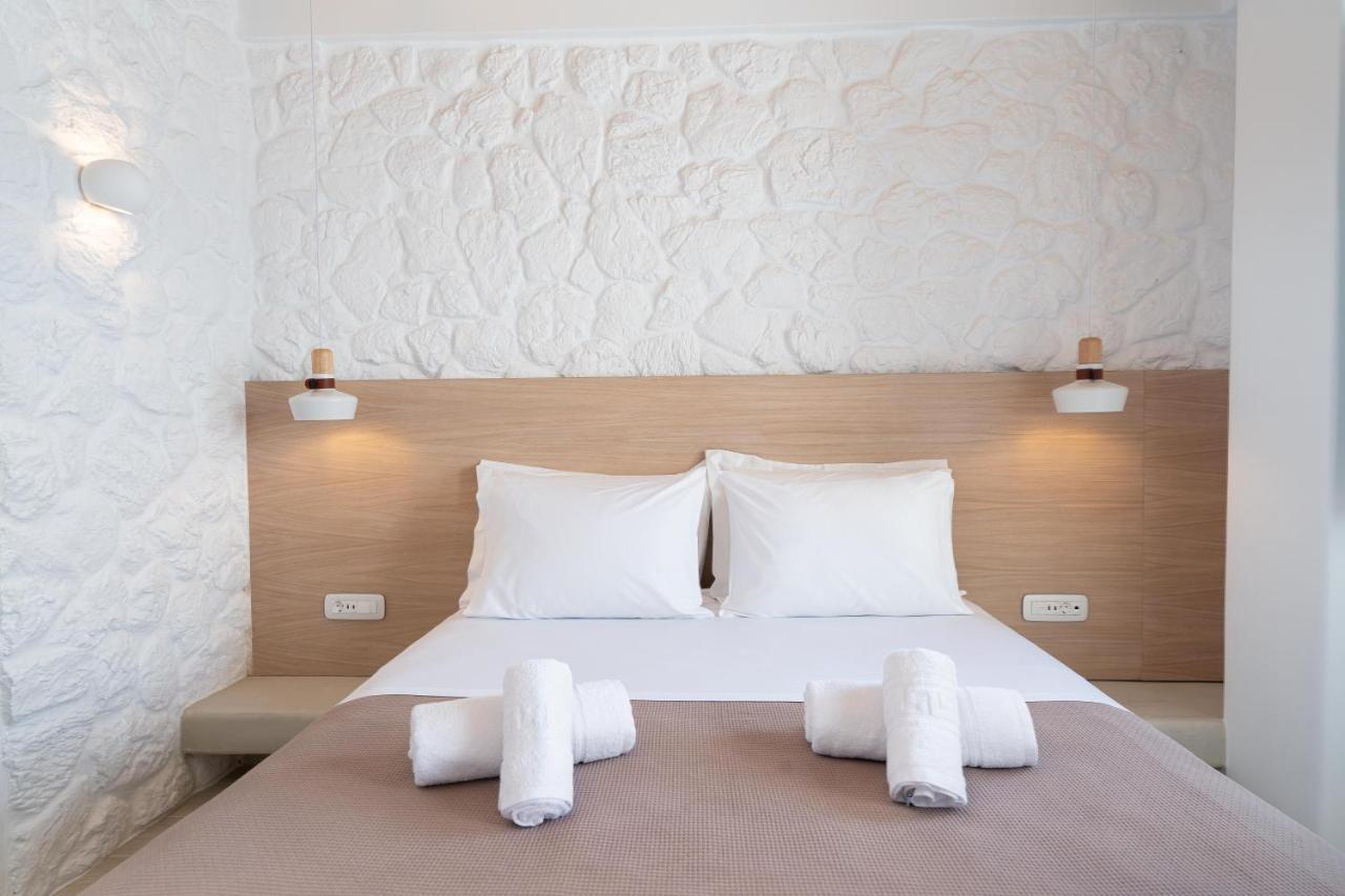 Airth Santorini Suites Firostefani Esterno foto